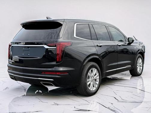 2023 Cadillac XT6 Luxury FWD