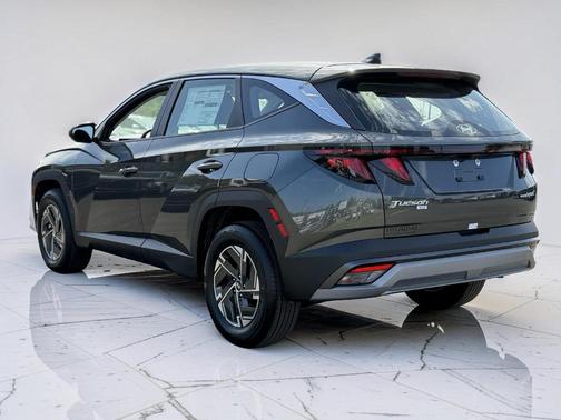 Amazon Gray 2026 Hyundai TUCSON Hybrid Blue SE