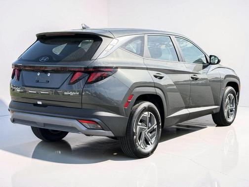 Amazon Gray 2026 Hyundai TUCSON Hybrid Blue SE