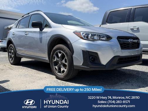 Ice Silver Metallic 2019 Subaru Crosstrek 2.0i