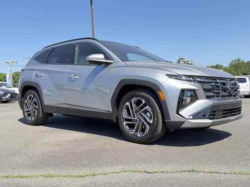 Shimmering Silver 2026 Hyundai TUCSON Limited