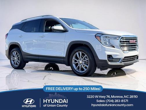 Summit White 2024 GMC Terrain SLT