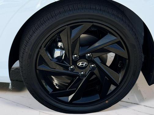 White 2026 Hyundai ELANTRA HEV SEL Sport