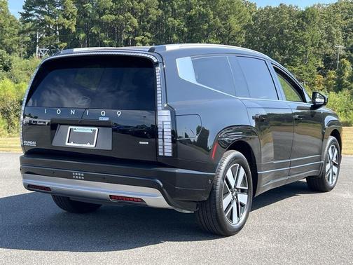 2026 Hyundai IONIQ 9 SEL
