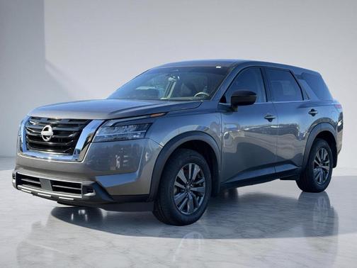 2023 Nissan Pathfinder S