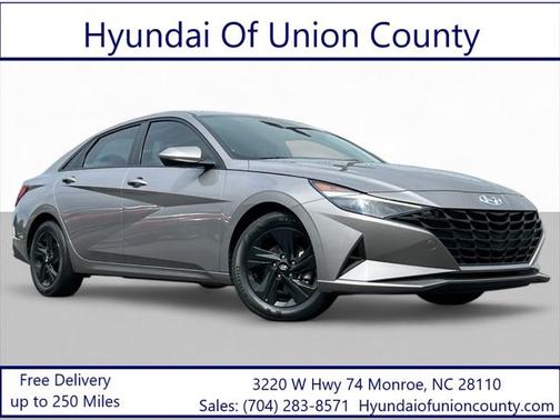 2023 Hyundai ELANTRA SEL
