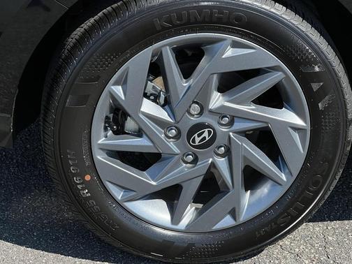 2024 Hyundai ELANTRA HEV Blue