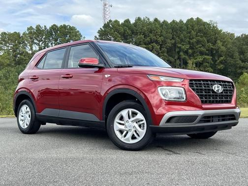 2026 Hyundai VENUE SE