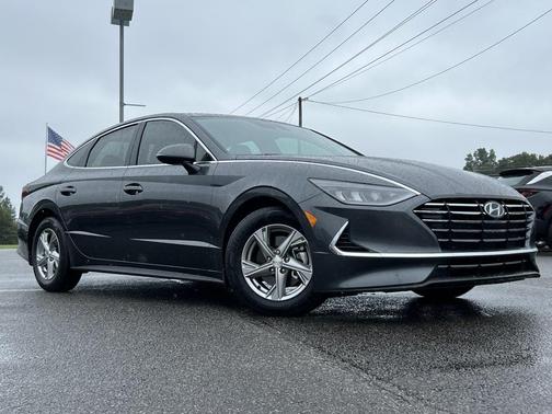 2023 Hyundai SONATA SE