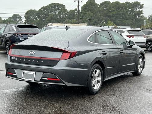 2023 Hyundai SONATA SE