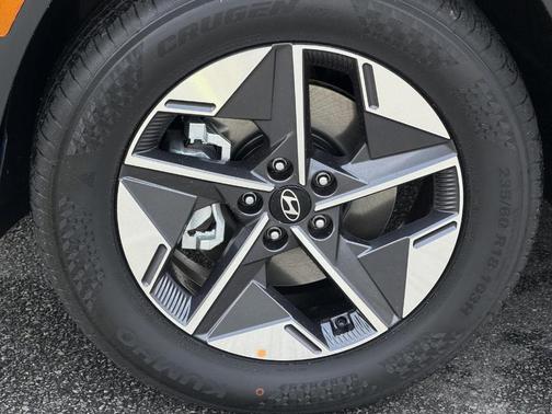 Green 2026 Hyundai TUCSON SEL Premium