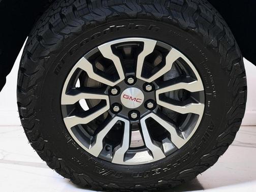 Dark Sky Metallic 2021 GMC Sierra 1500 AT4
