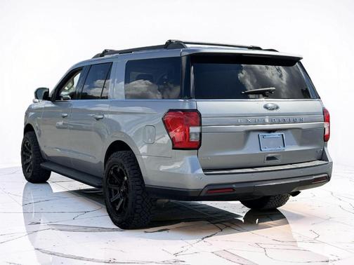 2022 Ford Expedition Max XLT