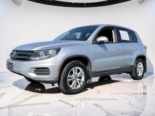 Reflex Silver Metallic 2012 Volkswagen Tiguan S