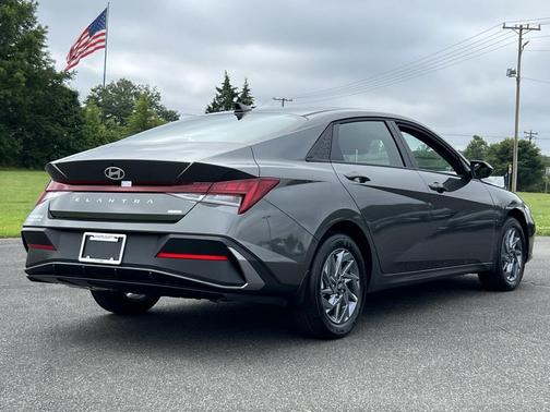 2025 Hyundai ELANTRA HEV Blue