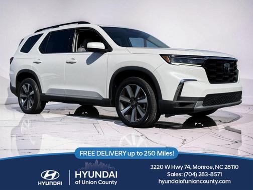 Platinum White Pearl 2023 Honda Pilot Touring