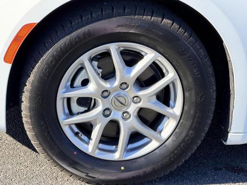 Bright White Clearcoat 2023 Chrysler Pacifica Touring-L