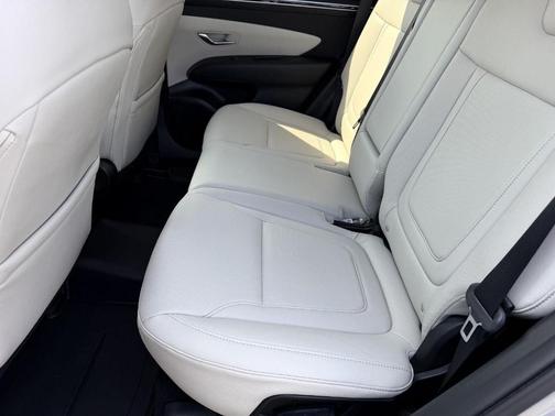 Shimmering Silver 2024 Hyundai TUCSON SEL