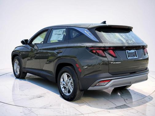 Green 2026 Hyundai TUCSON SE