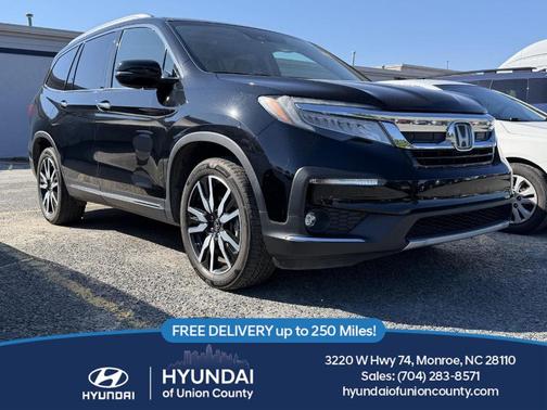 Crystal Black Pearl 2019 Honda Pilot Touring 7-Passenger