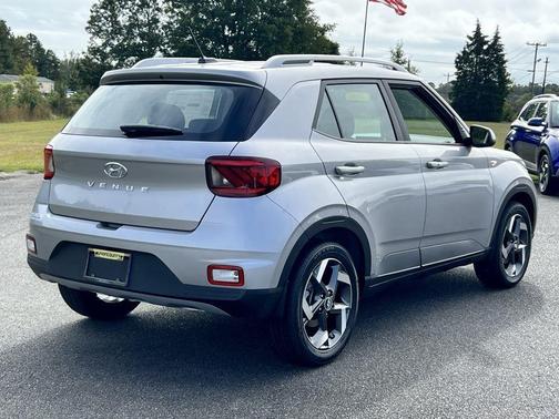 Shimmering Silver 2026 Hyundai VENUE SEL