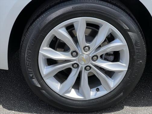 2021 Chevrolet Malibu FWD LT