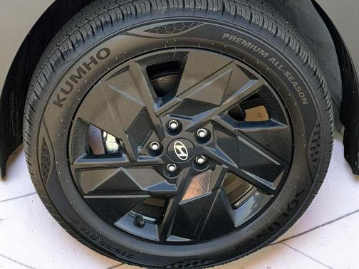 Atlas 2026 Hyundai KONA SEL Sport