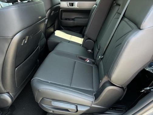2025 Hyundai SANTA FE SEL 2.4