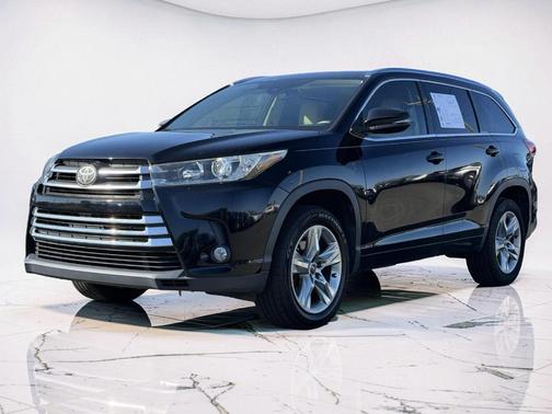 2017 Toyota Highlander 