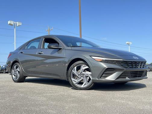 2025 Hyundai ELANTRA Sport
