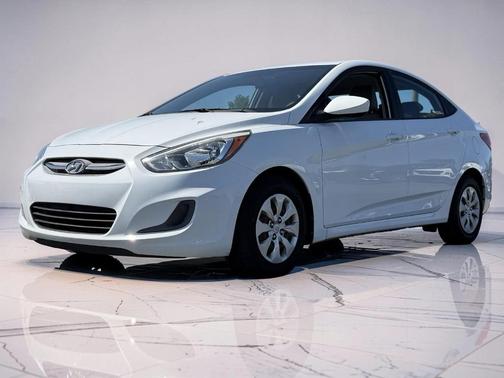 Century White 2017 Hyundai Accent SE
