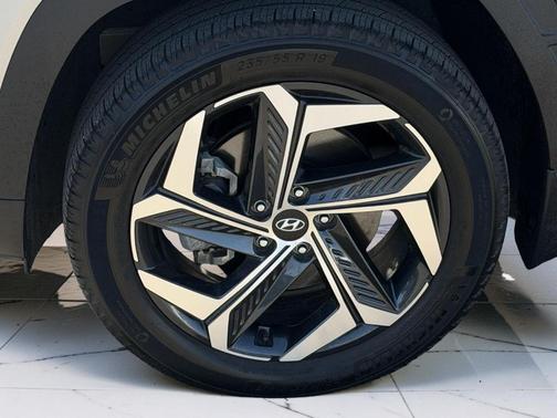 Shimmering Silver 2023 Hyundai TUCSON SEL