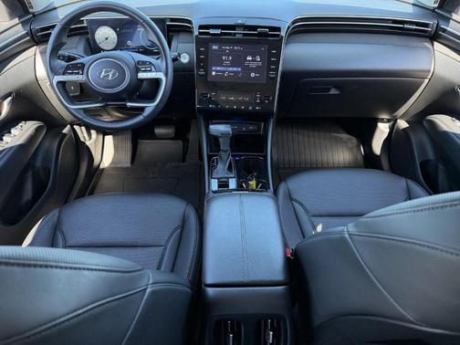 Shimmering Silver 2023 Hyundai TUCSON SEL
