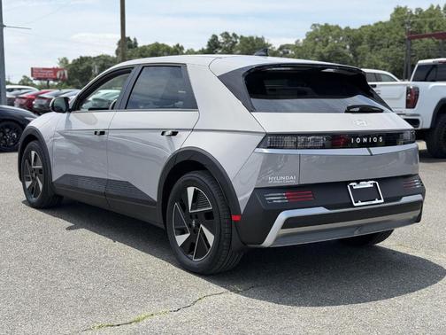 Cyber Gray 2026 Hyundai IONIQ 5 SE