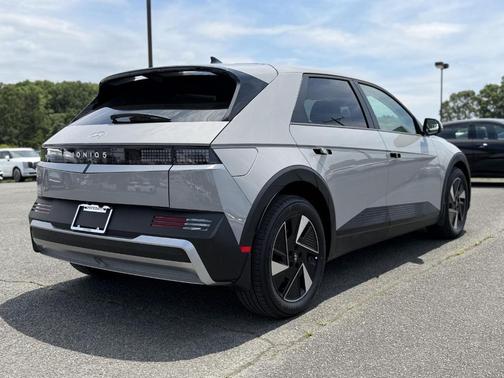 Cyber Gray 2026 Hyundai IONIQ 5 SE