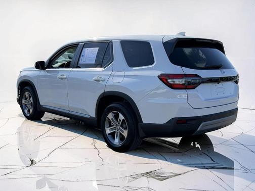 Platinum White Pearl 2025 Honda Pilot EX-L