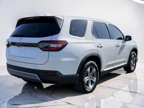 Platinum White Pearl 2025 Honda Pilot EX-L
