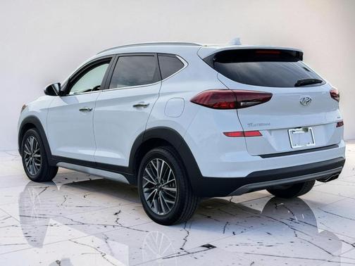 White Cream 2021 Hyundai TUCSON Limited