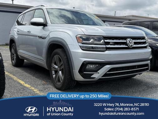 Reflex Silver Metallic 2019 Volkswagen Atlas 3.6 V6 SE R-Line