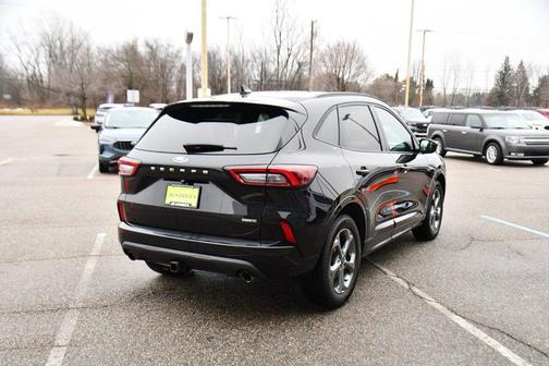 2023 Ford Escape ST-Line Select