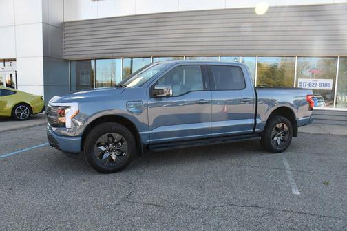 2023 Ford F-150 Lightning LARIAT