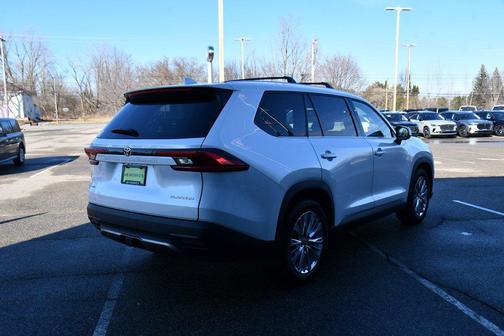 2024 Toyota Grand Highlander Platinum