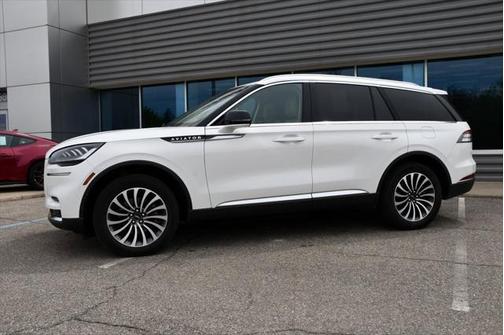 2023 Lincoln Aviator Standard AWD