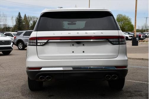 2023 Lincoln Aviator Standard AWD