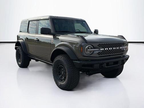 Gray 2026 Ford Bronco Badlands