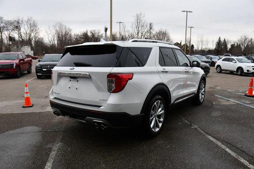2023 Ford Explorer Platinum