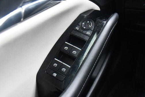 2024 Mazda Mazda3 FWD w/Preferred Package