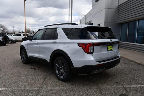2026 Ford Explorer Active w/200A Pkg