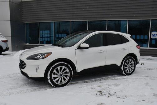 2022 Ford Escape Titanium