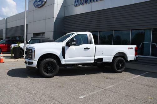 Oxford White 2025 Ford F-350 XL